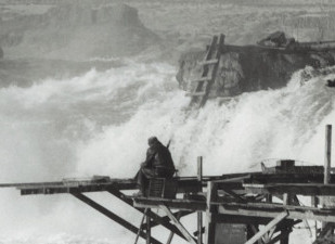 Fishing at Celilo